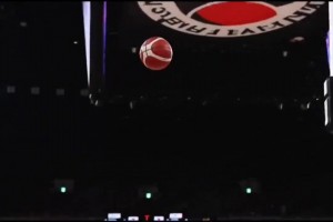 哈哈！AI让郭士强抢断日本成真！不过投错篮筐变4打9！！